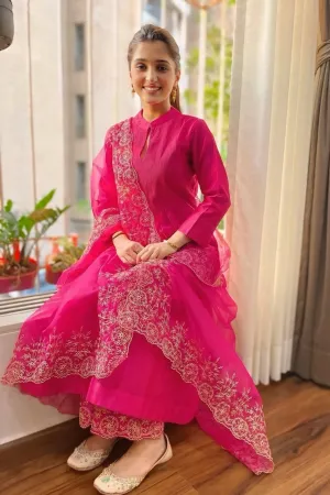 WOMEN EMBROIDERED PINK KURTA SET WITH DUPATTA